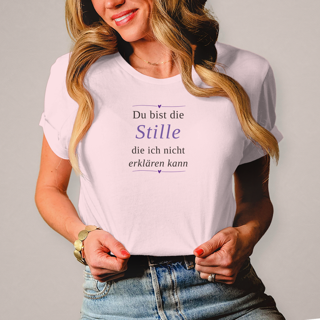 Damen T-Shirt – „Du bist die Stille, die ich nicht erklären kann" | Wortmelodie Moments – aus Baumwolle – Bild 7